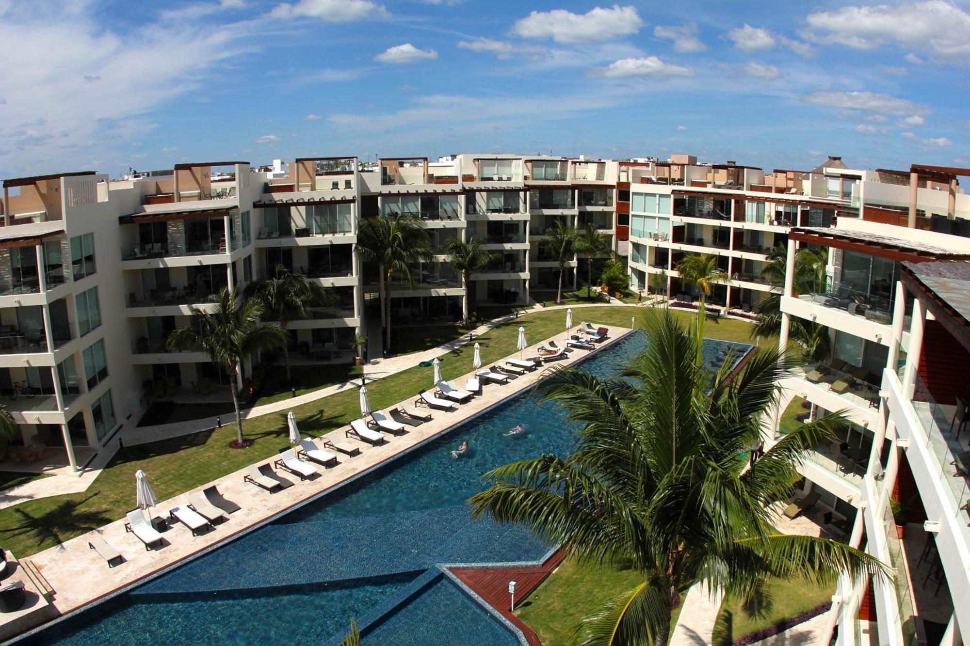 The Elements Oceanfront & Beachside Condo Hotel Playa del Carmen Esterno foto