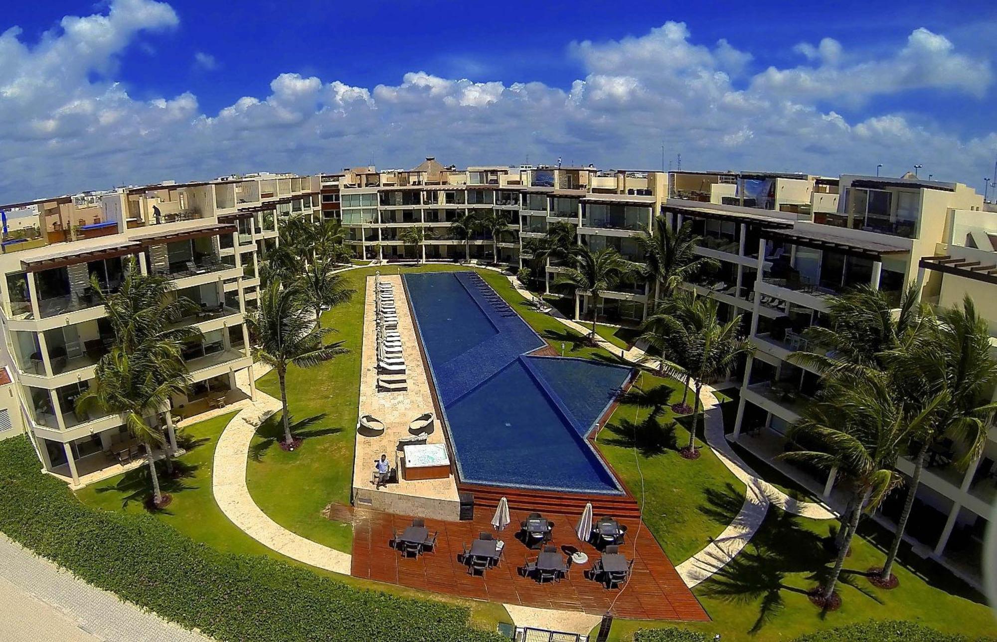 The Elements Oceanfront & Beachside Condo Hotel Playa del Carmen Esterno foto