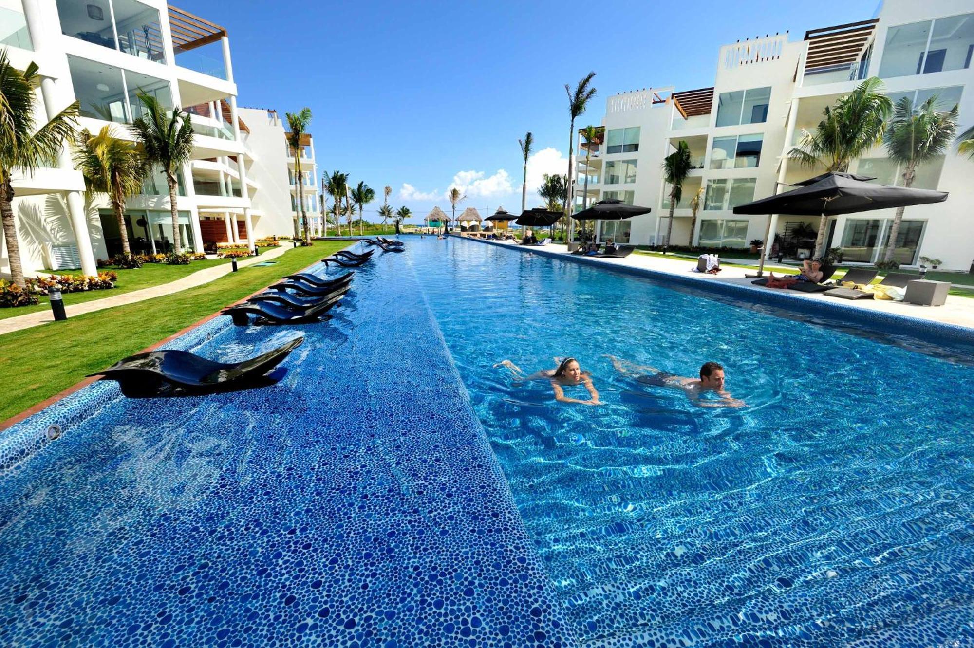 The Elements Oceanfront & Beachside Condo Hotel Playa del Carmen Esterno foto